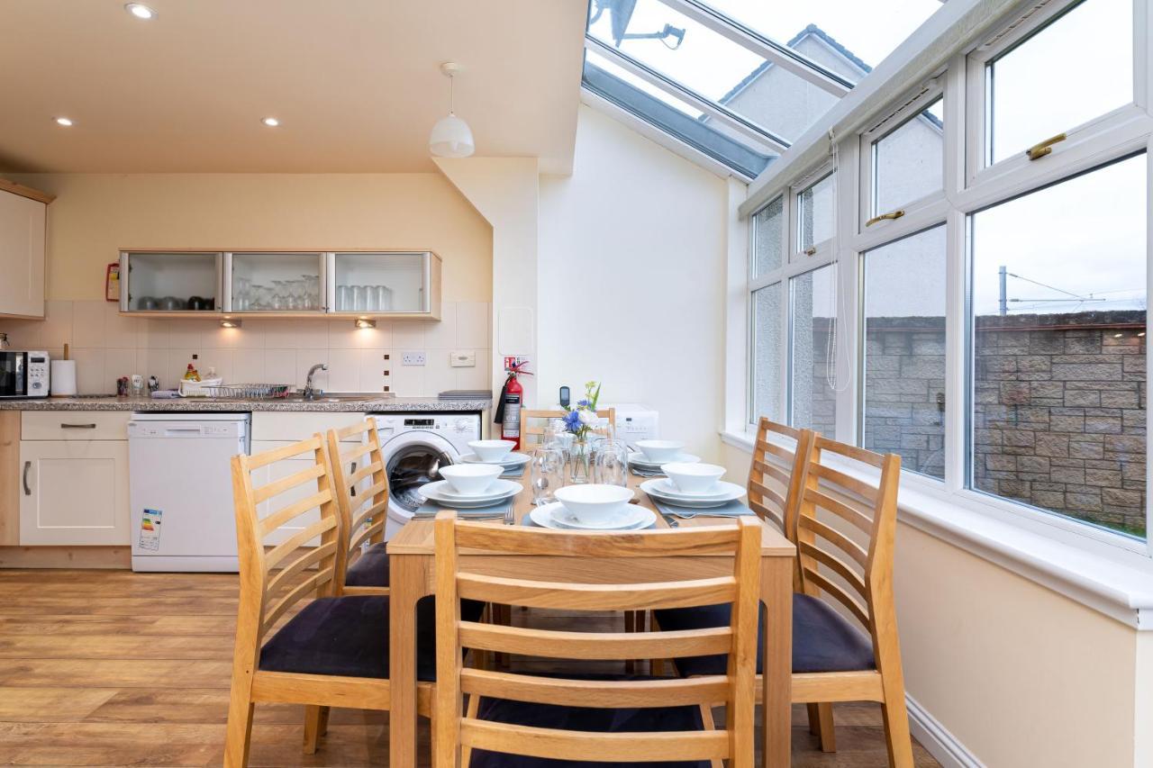 4 Bedroom Townhouse In 斯特灵 外观 照片