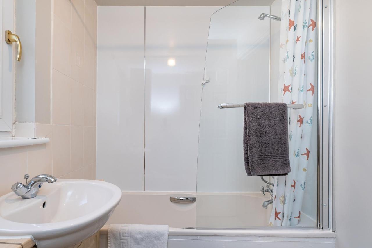 4 Bedroom Townhouse In 斯特灵 外观 照片
