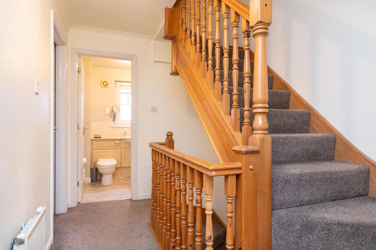 4 Bedroom Townhouse In 斯特灵 外观 照片